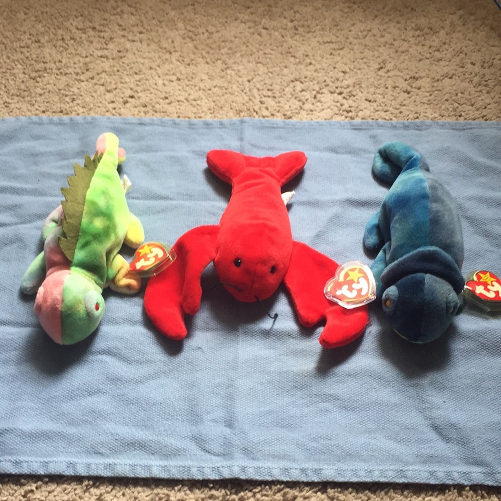 Rainbow and iggy beanie baby chameleon